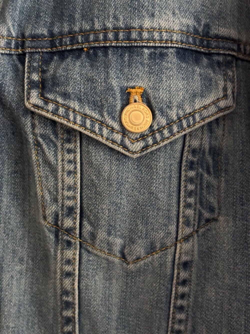 MICHAEL Michael Kors Light Vintage Wash Denim Jacket NWT Sz M Timeless Classic - Picture 15 of 15